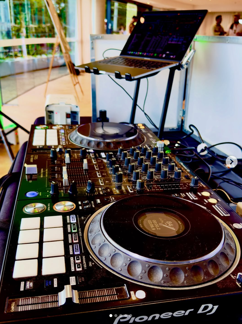 DJ Punch M 4